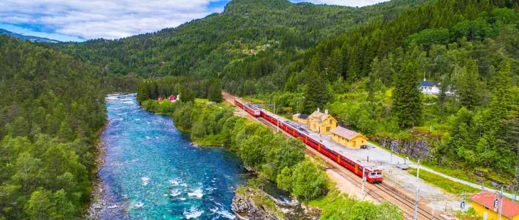 Step-by-Step: Planning a Multi-City European Trip Budget with Real Prices | Travel Budget Pro